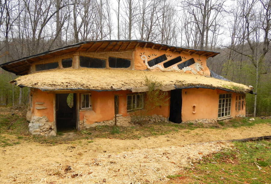 Strawbale demonstration house - "The Dragon" - VERY spacious inside